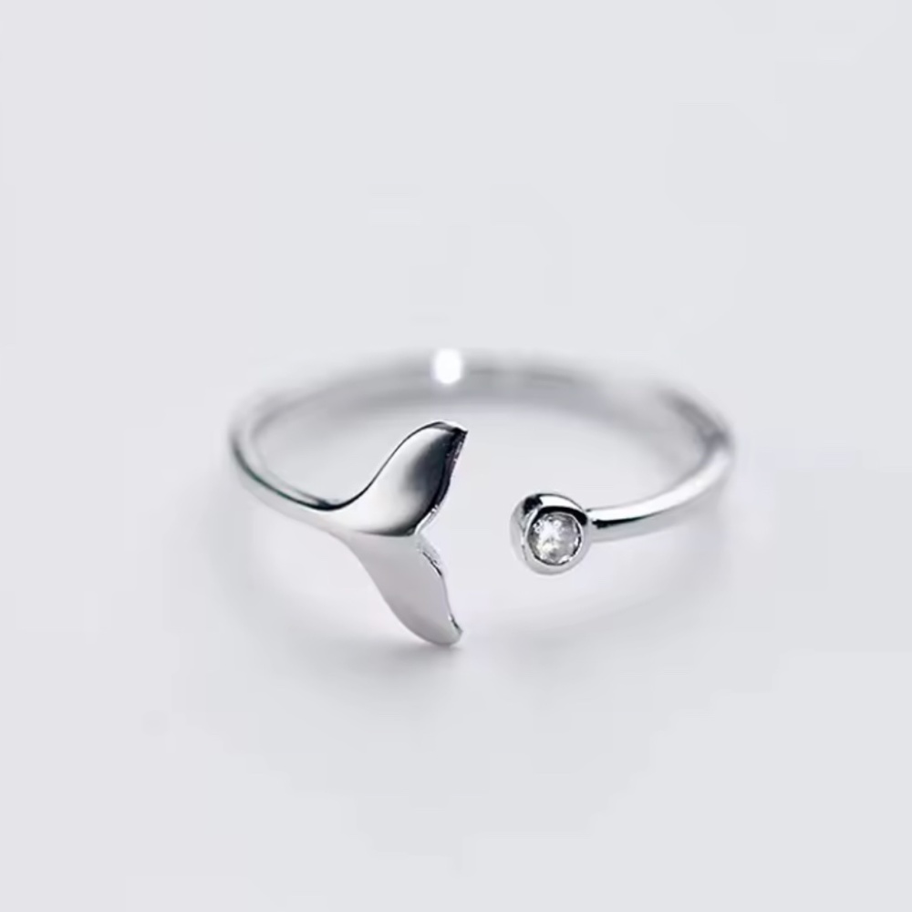 NWOT Sterling Silver 925 Whale Tail Ring